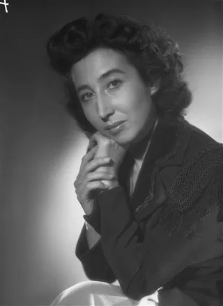Cora Vaucaire