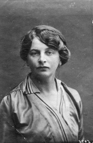 Inès Armand