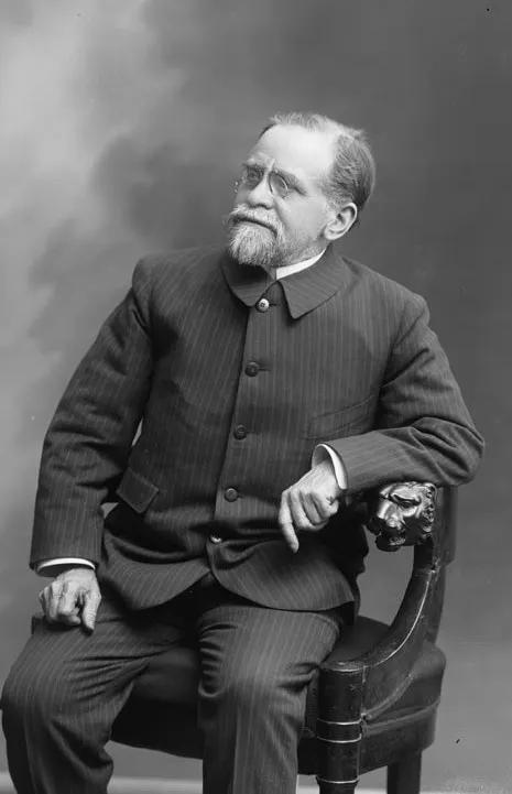 Emmanuel Chauvière