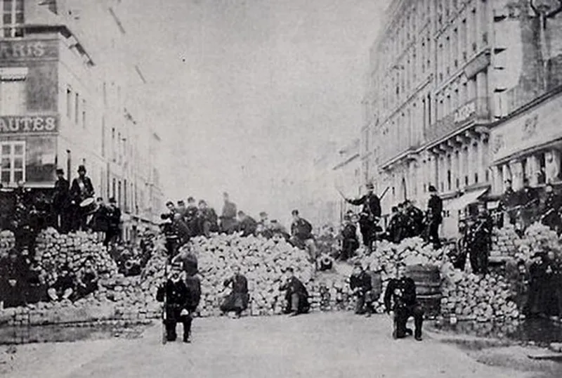 Barricade rue du Fbg St Antoine à hauteur de la rue de Charonne