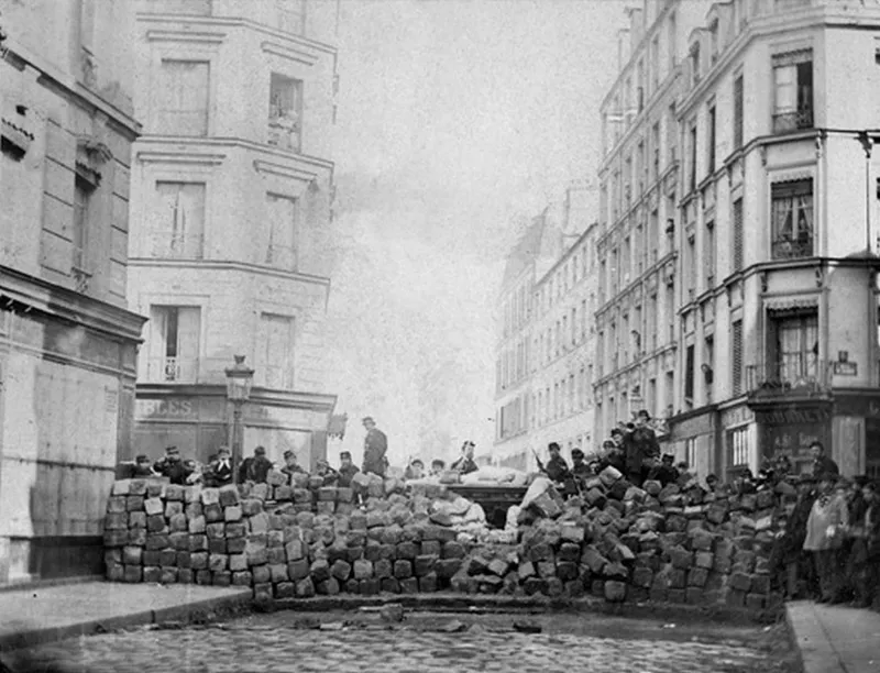 Barricade rue St Sabin