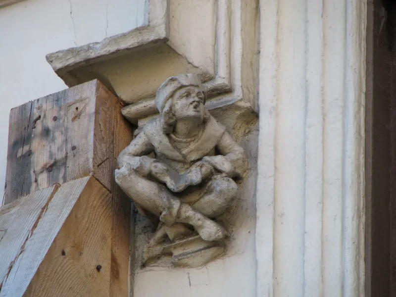 Détail de la maison néo-gothique, Cité de la Roquette