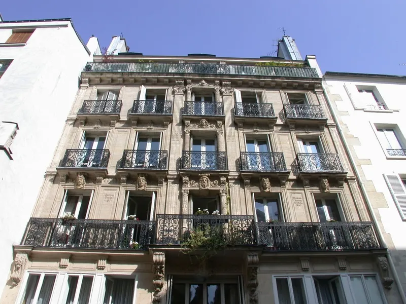 Façade