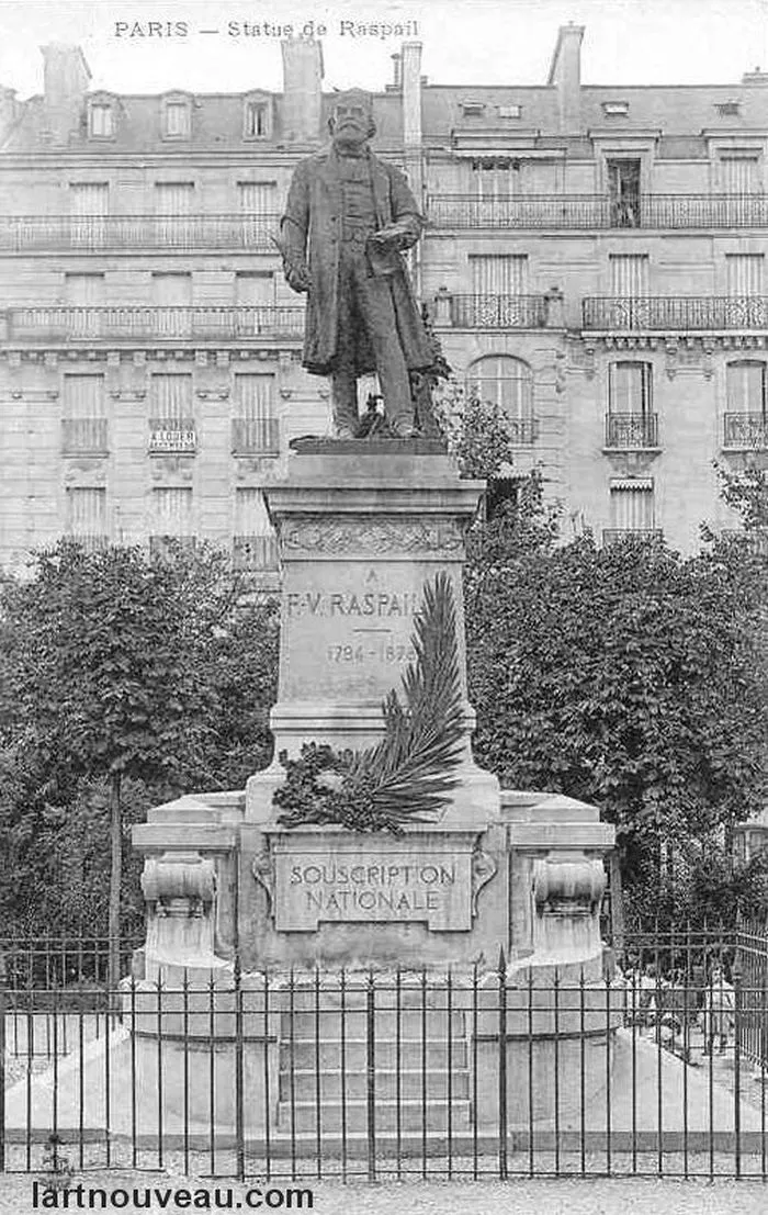 François RASPAIL. Sa statue à Denfert-Rochereau, détruite par le même, pour les mêmes