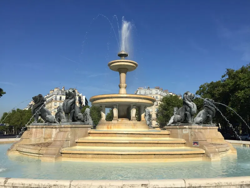 La Fontaine des Lions (aujourd'hui place Félix Éboué)