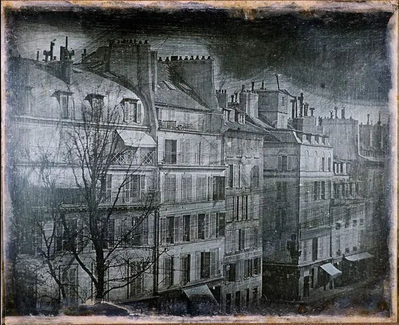 Sa demeure et son atelier — Un daguerréotype du Bd St Martin pris de sa terrasse
