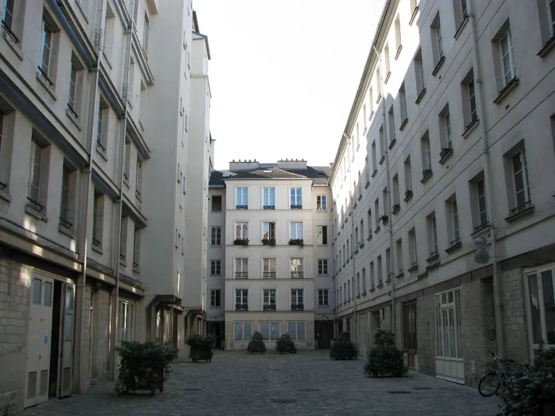 Cour Jacques Viguès et cour St Joseph