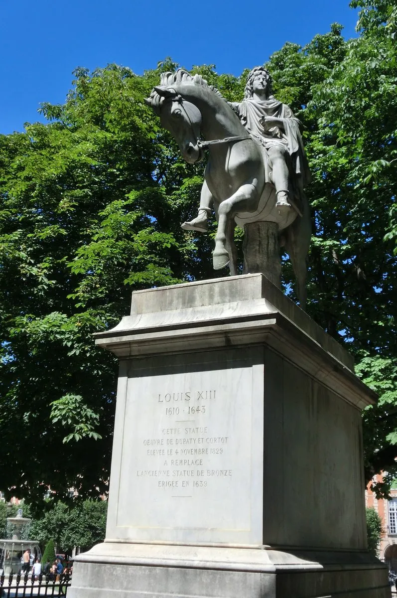 Statue Louis XIII