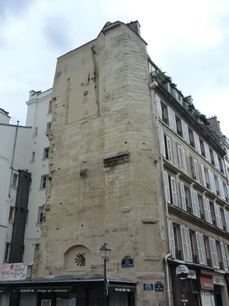 St Paul des Champs vestiges