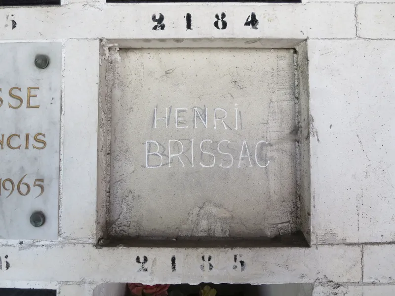 La case d'Henri Brissac, columbarium 2184.