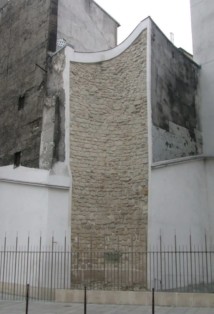 Une tour de l'enceinte de Philippe Auguste