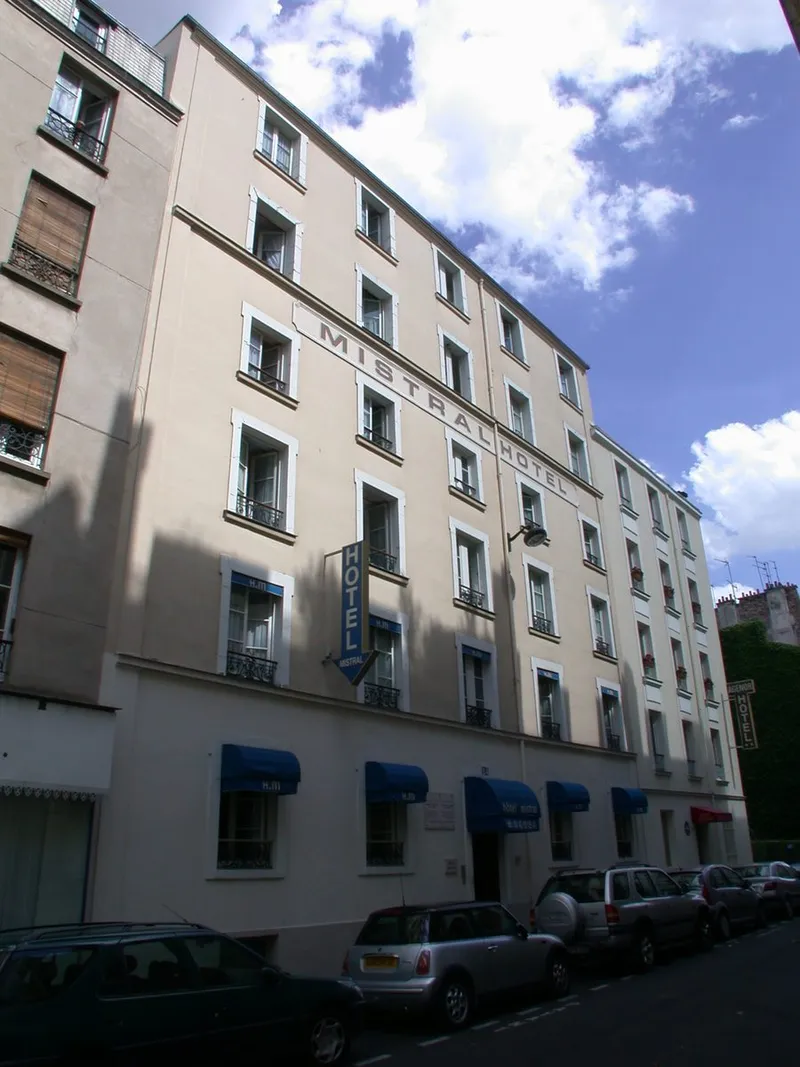 Mistral Hôtel Sartre et Beauvoir