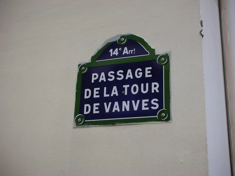 Tour de Vanves pas de la Plaque du nom de rue 01