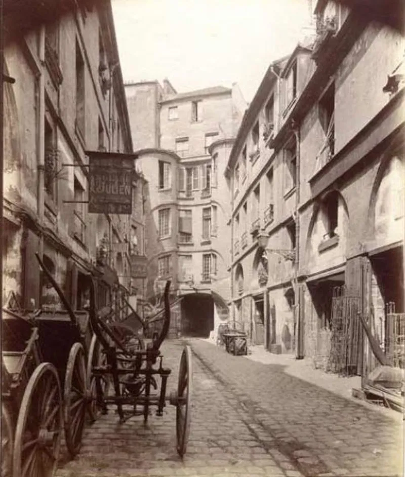 La cour du Dragon
