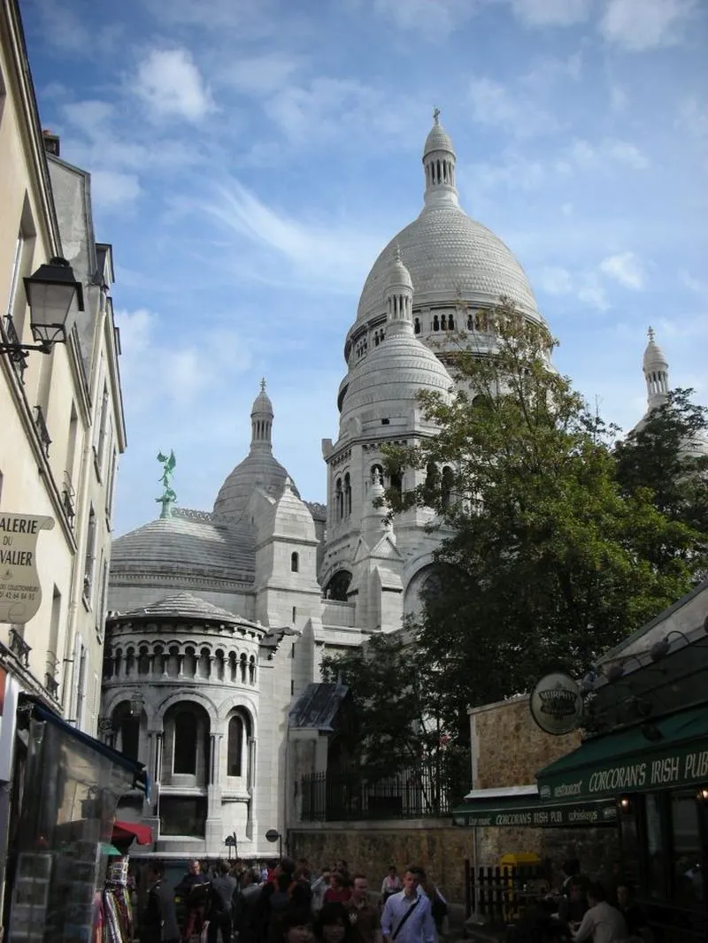 La rue du Chevalier de la Barre hier et aujourd'hui