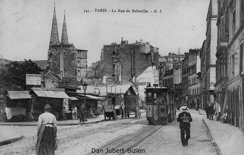 La place de l'église et une vieille vue de la rue de Belleville