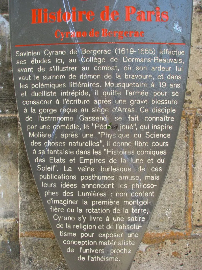 Le collège de Dormans-Beauvais — panneau à propos de Cyrano de Bergerac