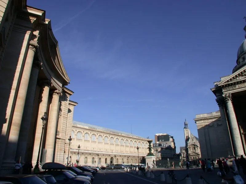 La place du Panthéon