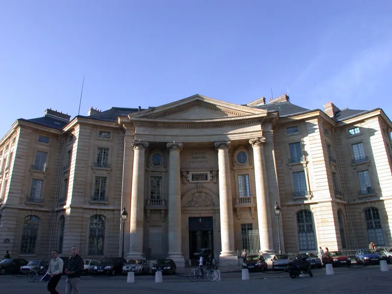 L'École de Droit, devenue faculté