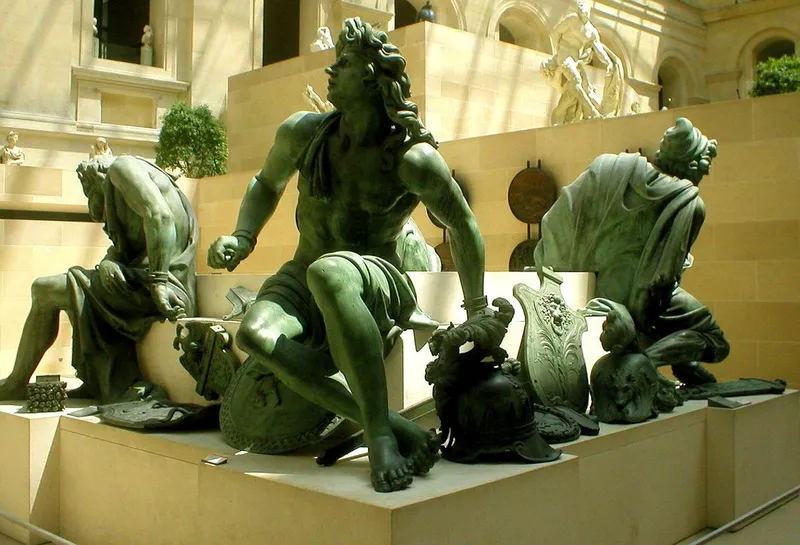 Socle de la statue primitive de Louis XIV